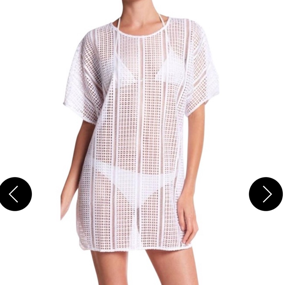 MIKOH White Ko Samui Crocheted Lace Short Sleeve Swimsuit Cover Up
